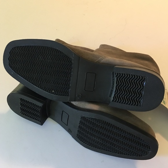 MARTINO Suede Boots Gray Taupe Slouchy 11 WW NWT - Picture 6 of 6